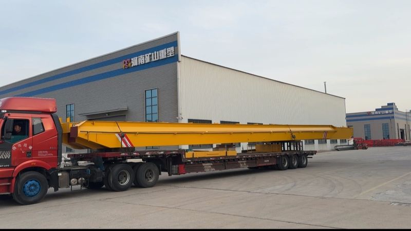 電動(dòng)葫蘆橋式起重機(jī) LH10t-27.95m 電動(dòng)單梁起重機(jī) LD5t—23.3m 制作完成，發(fā)往浙江省金華市交付客戶使用
