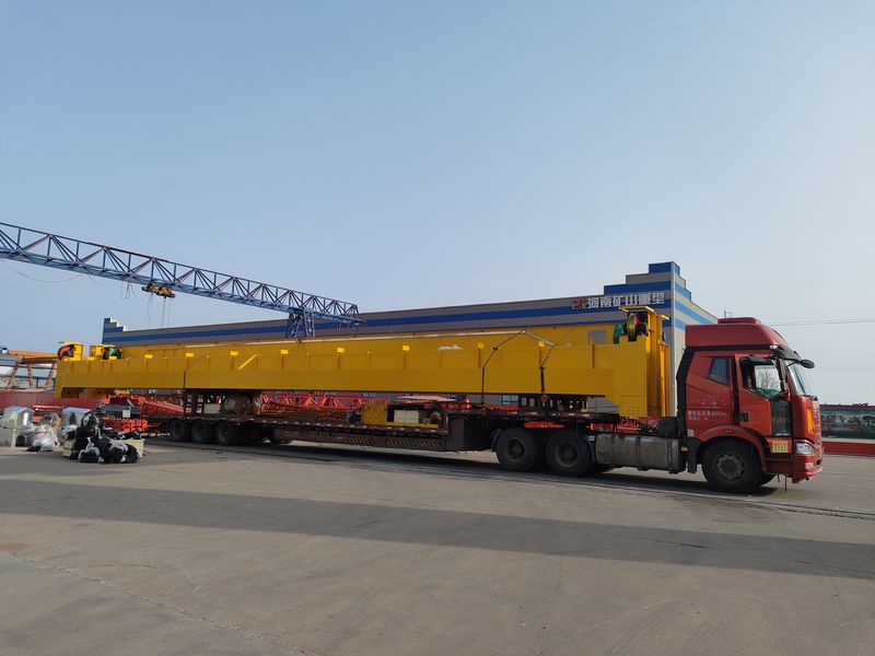 通用橋式起重機(jī)  QD32/5t—25.5m  制作完成，發(fā)往河南洛陽交付客戶使用