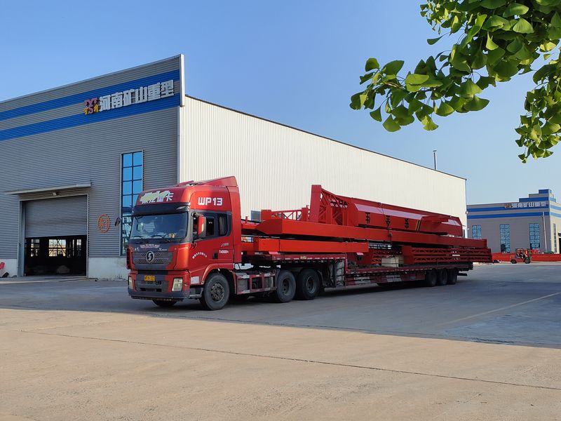 電動(dòng)葫蘆門式起重機(jī) 2臺(tái) MHxh10t—25m 外懸5/5m MHxh5t—23m 外懸4.5/4.5m 制作完成，發(fā)往青海交付客戶使用